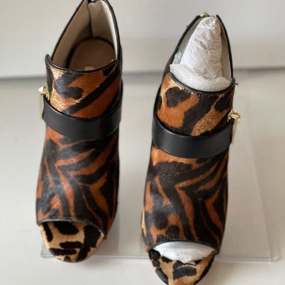 Women's Leopard Fur Ankle Bootie Stiletto Platform Pumps Heels Open Toe, Sz 6.5M - Picture 6 of 10